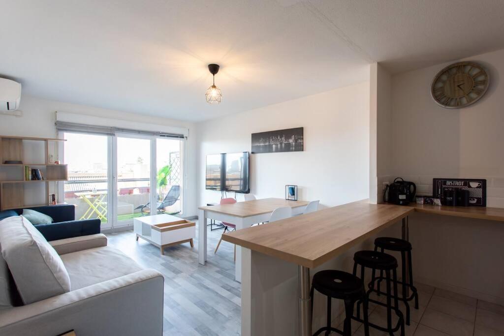 L41 Suite Paladium 8Pax 4Rooms Balcony Wifi Ac Ница Екстериор снимка
